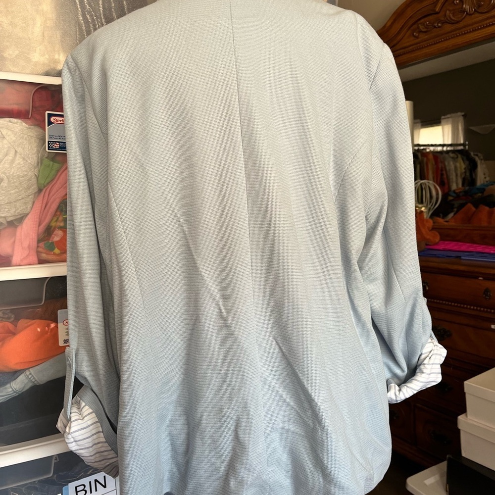 Baby Blue Jacket - Picture 4 of 9